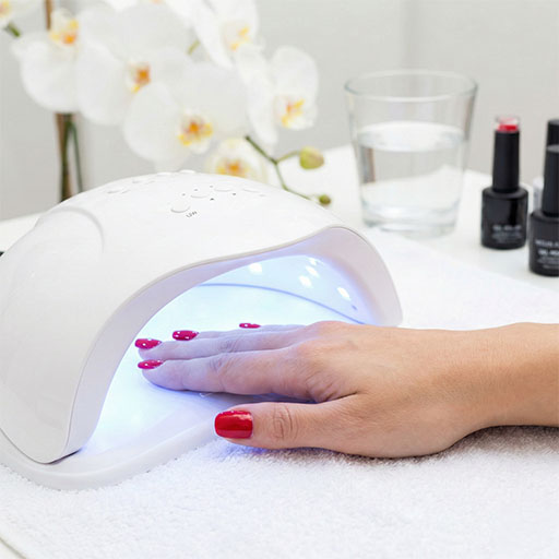 תמונה אישה לק ג'ל ייבוש